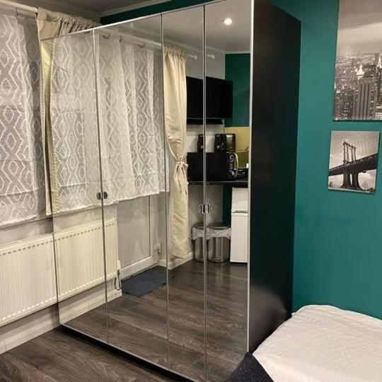 Vika Residence Deluxe Apartments Wednesbury Holiday Resort Luaran gambar