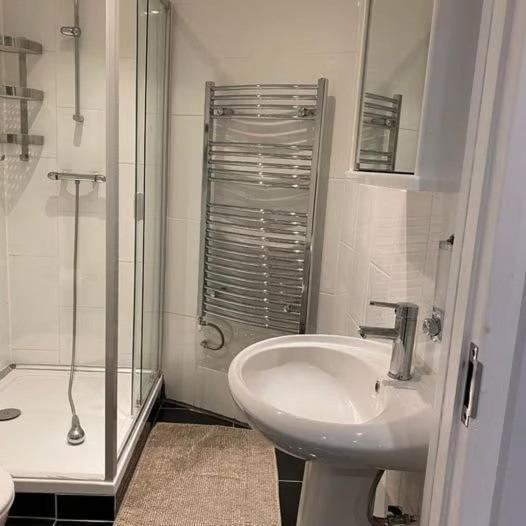 Vika Residence Deluxe Apartments Wednesbury Holiday Resort Luaran gambar